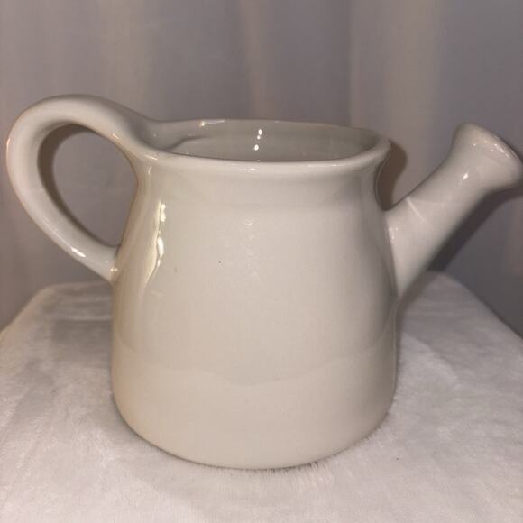 Rae Dunn Bee "KIND" Ceramic Watering Can Planter White By Magenta EUC - Picture 4 of 9